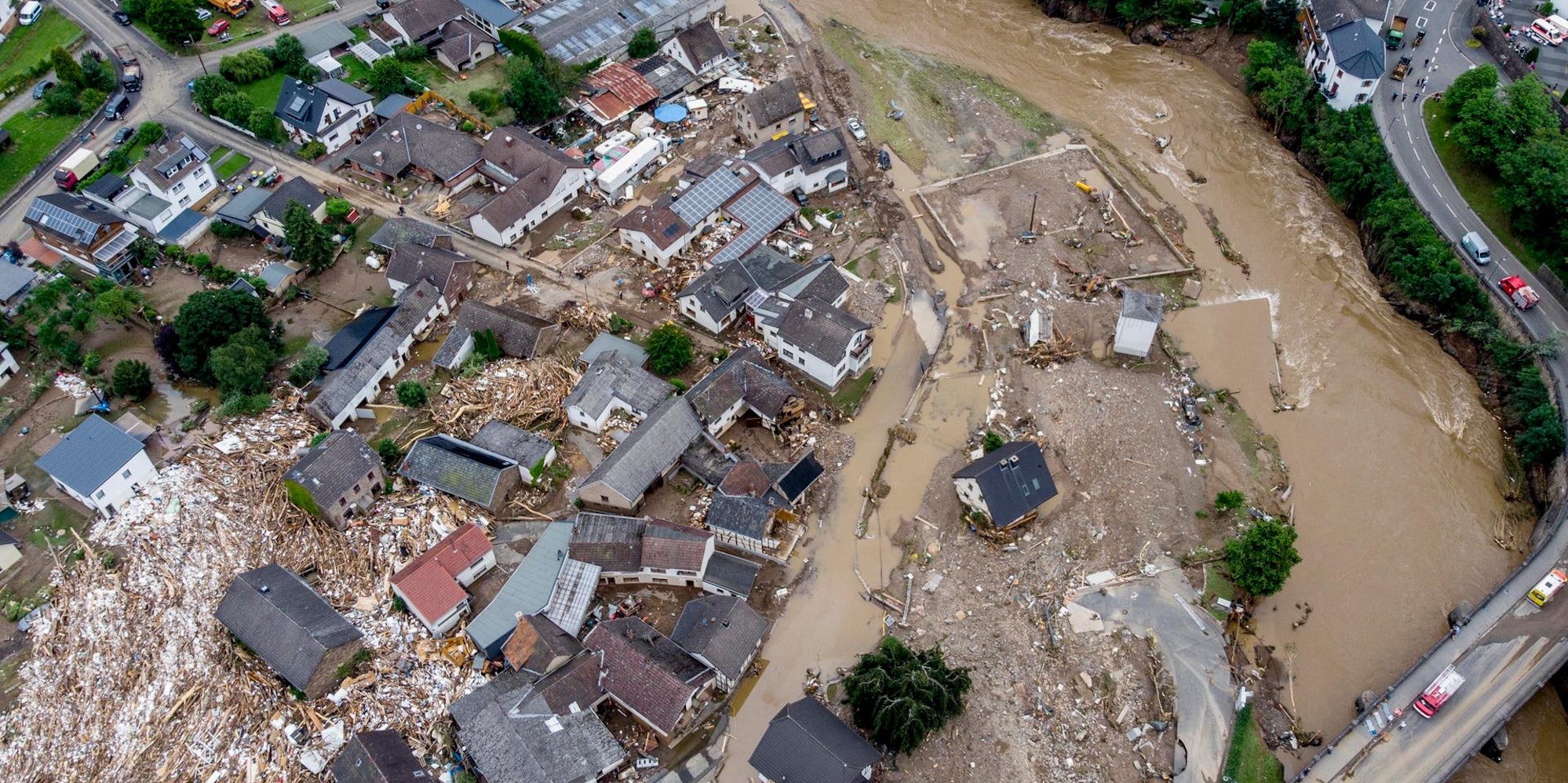 Schuld zerstörte Häuser