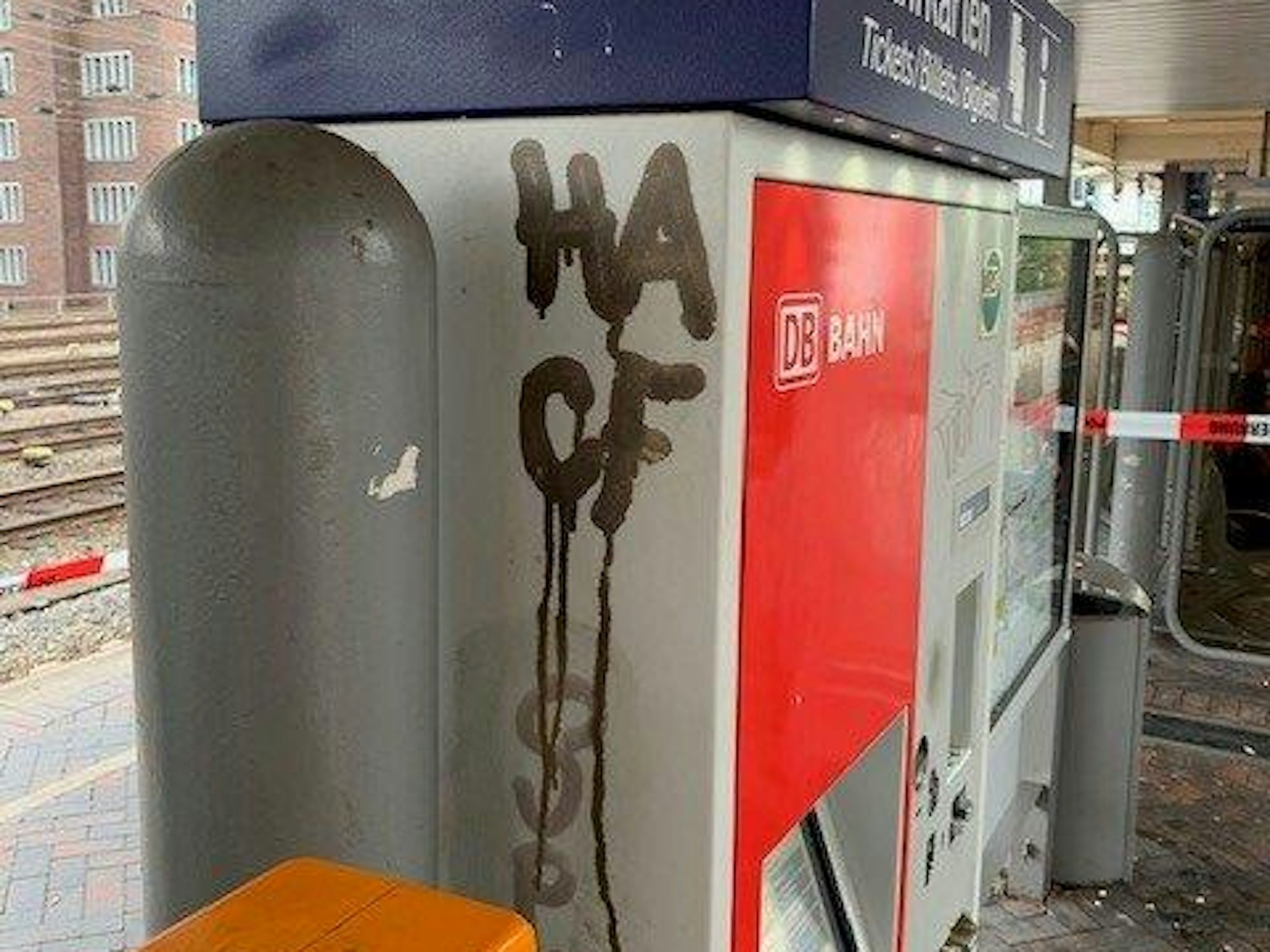 Graffiti Logo
