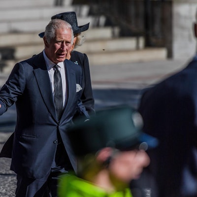 Charles III entlassungen 140922