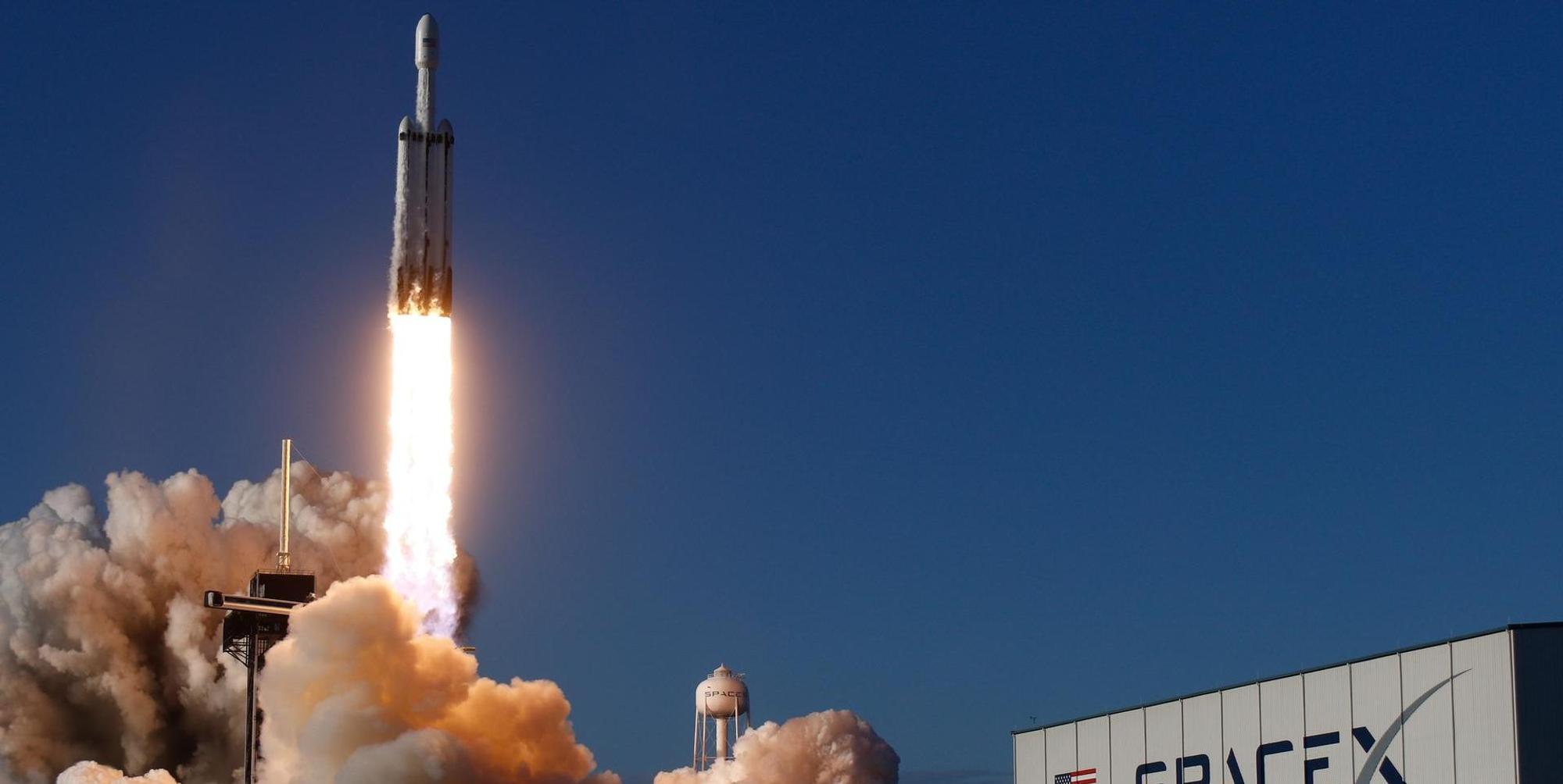 SpaceX Rakete (1)