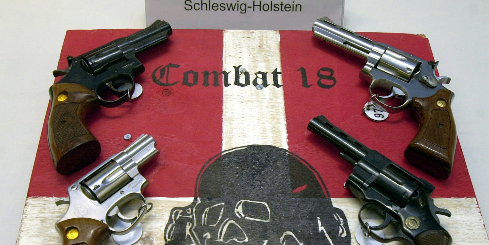 Combat 18