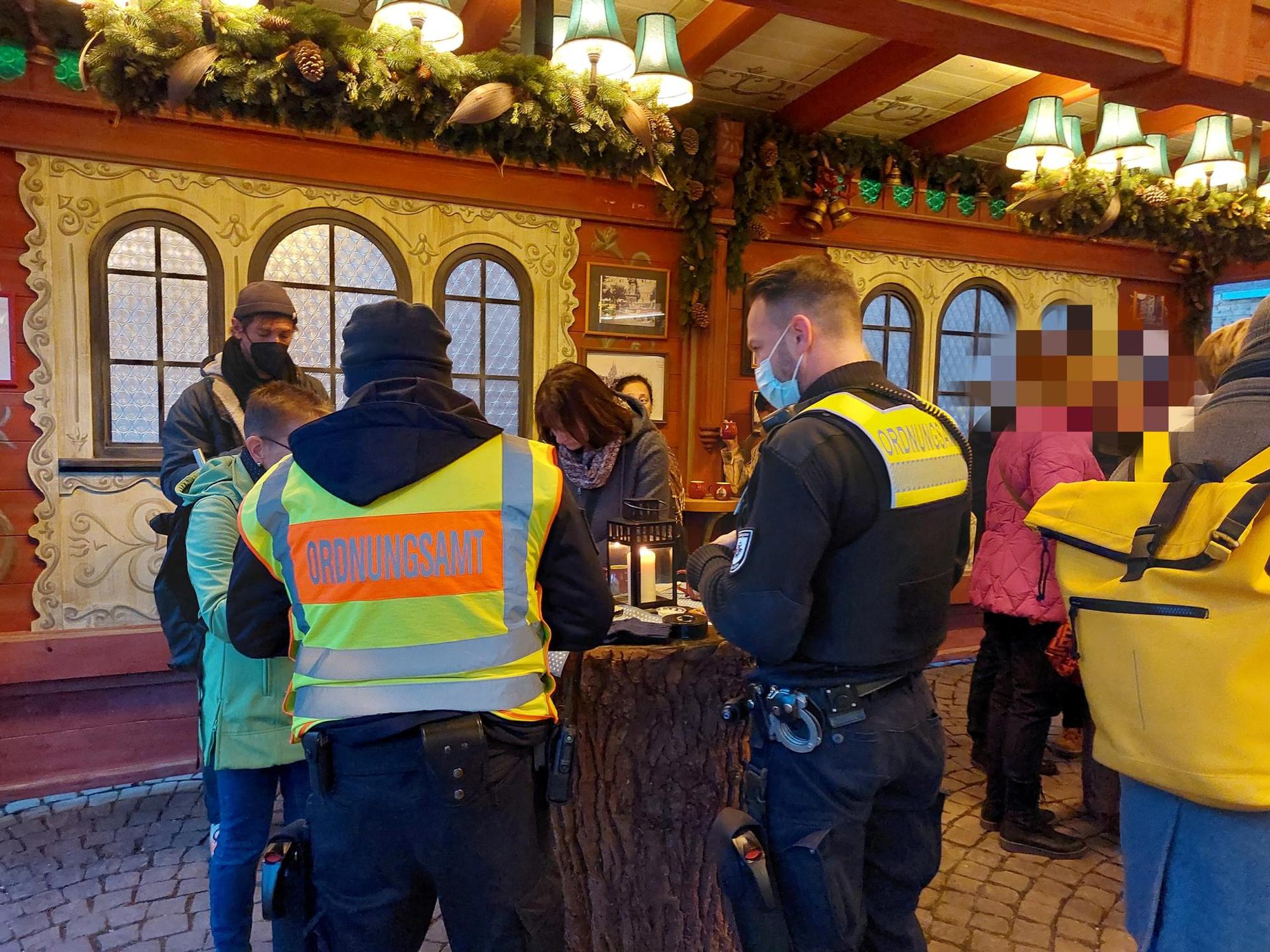 Kontrolle weihnachtsmarkt (1)