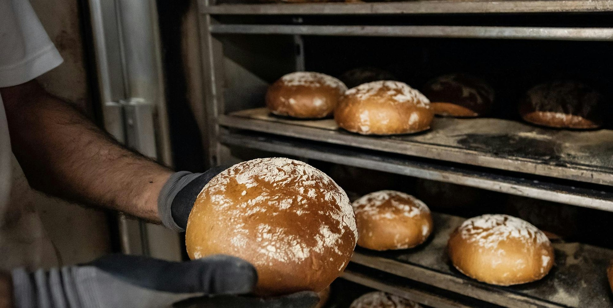 Brot Bäcker 220621