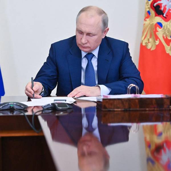 Putin am Schreibtisch