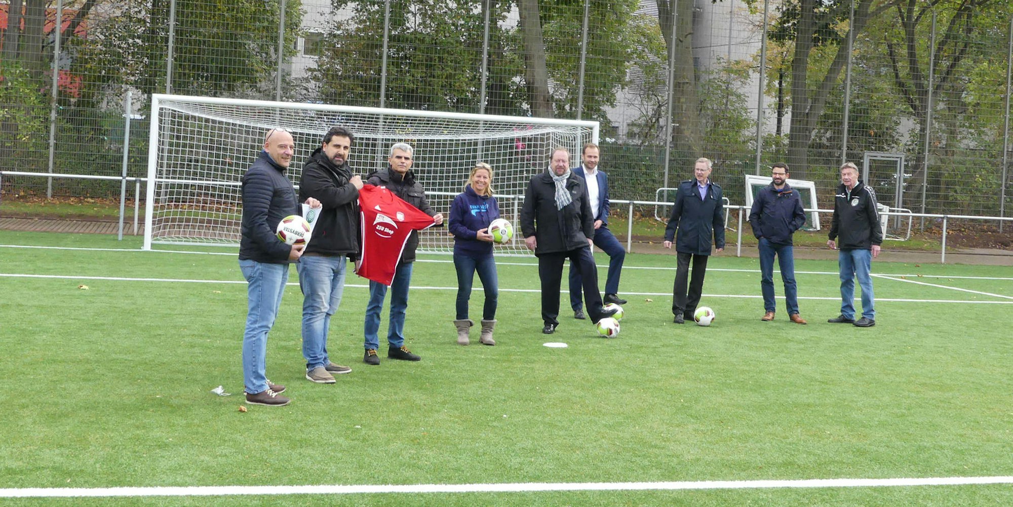 roes-kunstrasen-wolker-001