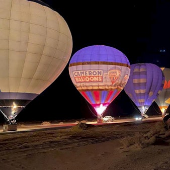 Ballone_in_der_Wüste1