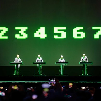 Kraftwerk in Bonn3