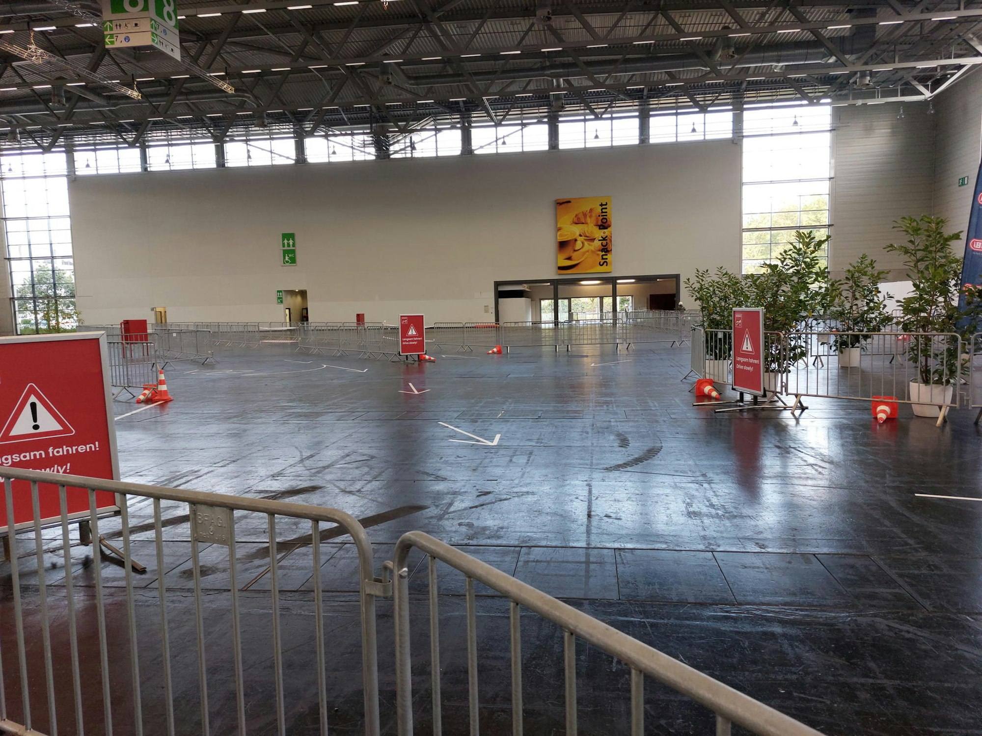 Intermot011