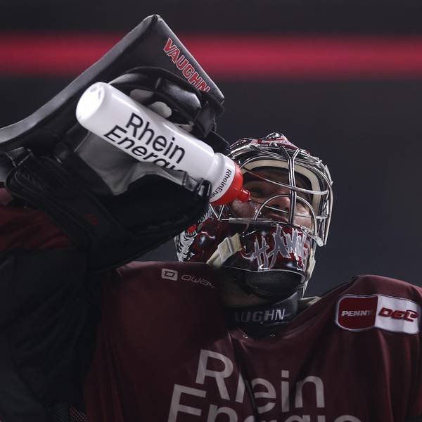Goalie Weitzmann Haie