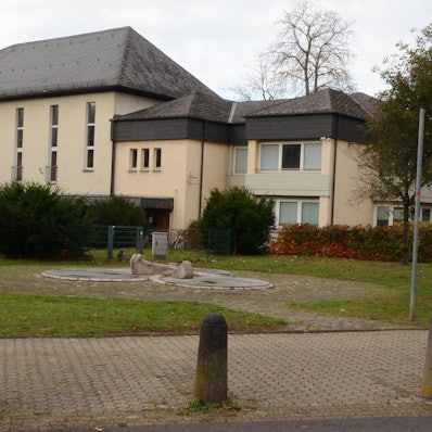 Troisdorf-Gemeindezentrum_(1)