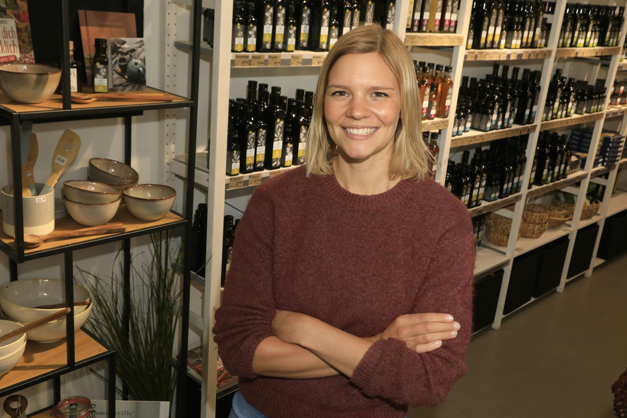 Mühlenladen Öl Frau_KRA6699