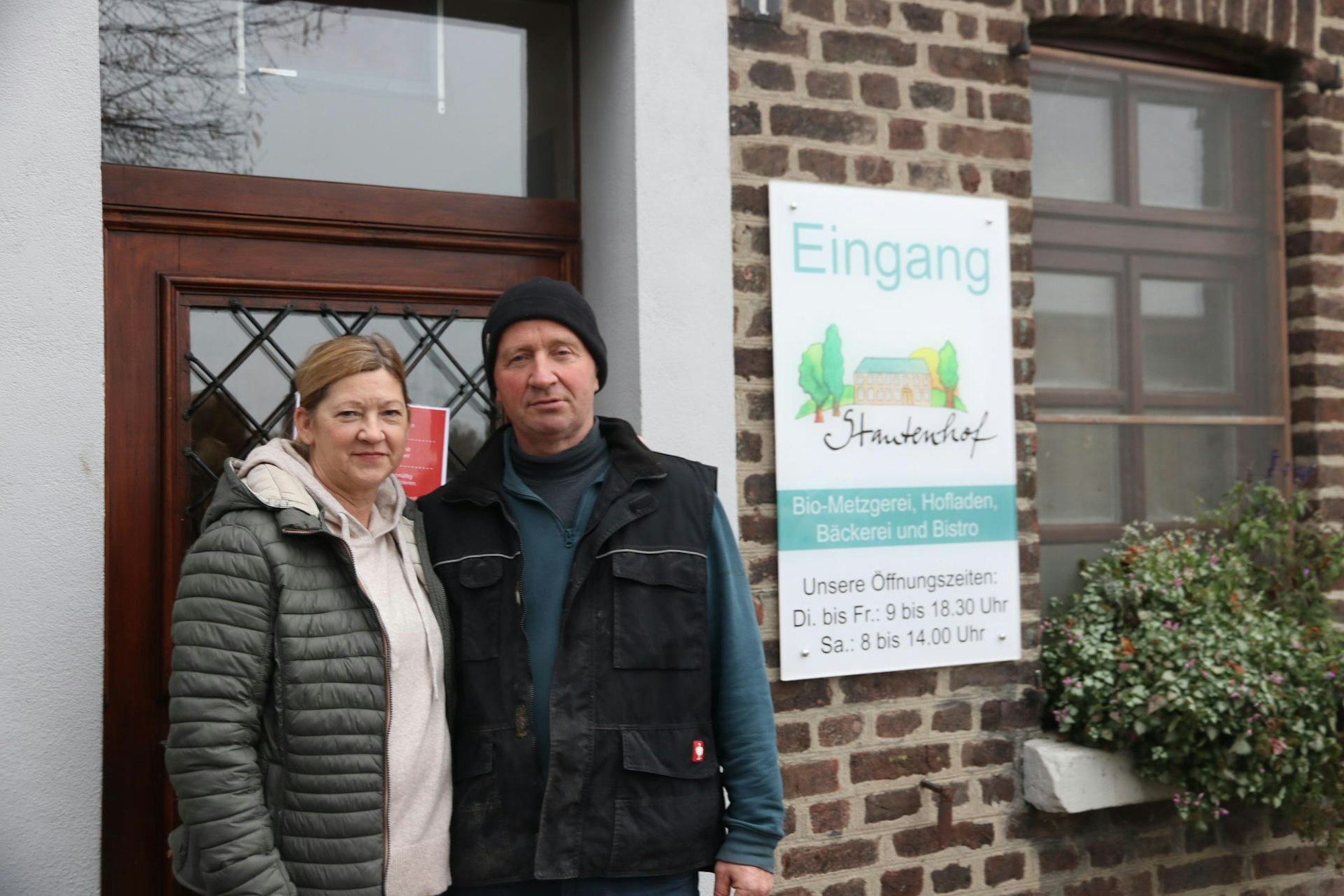 Bio-Bauer Christoph Leiders mit Frau
