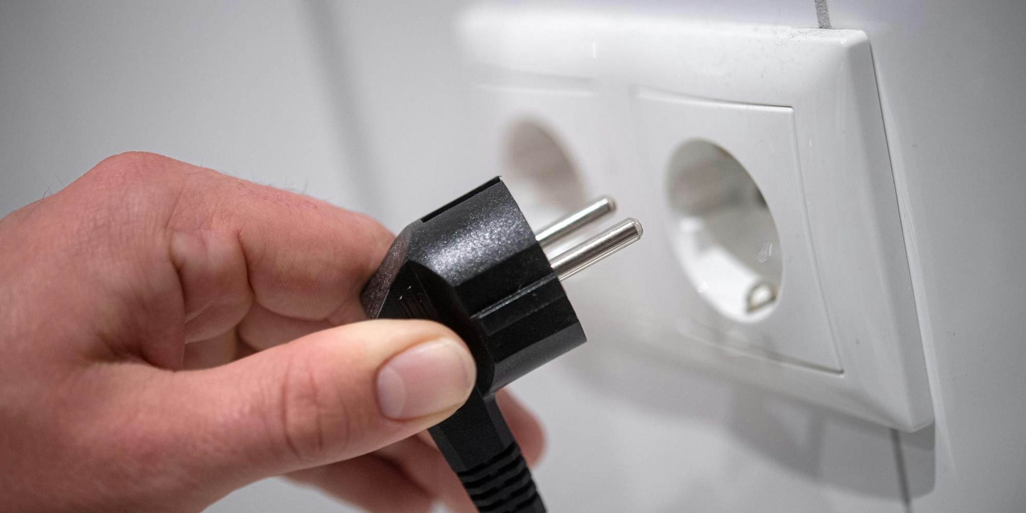 Steckdose Symbolbild 170422