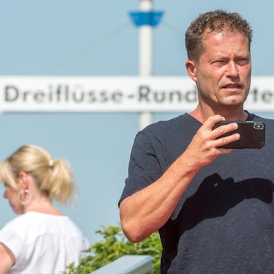 Til Schweiger dpa 210119