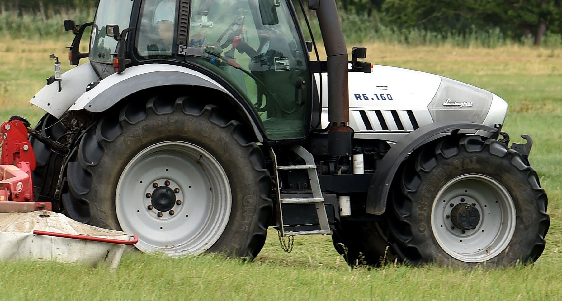 traktor Symbol 110819