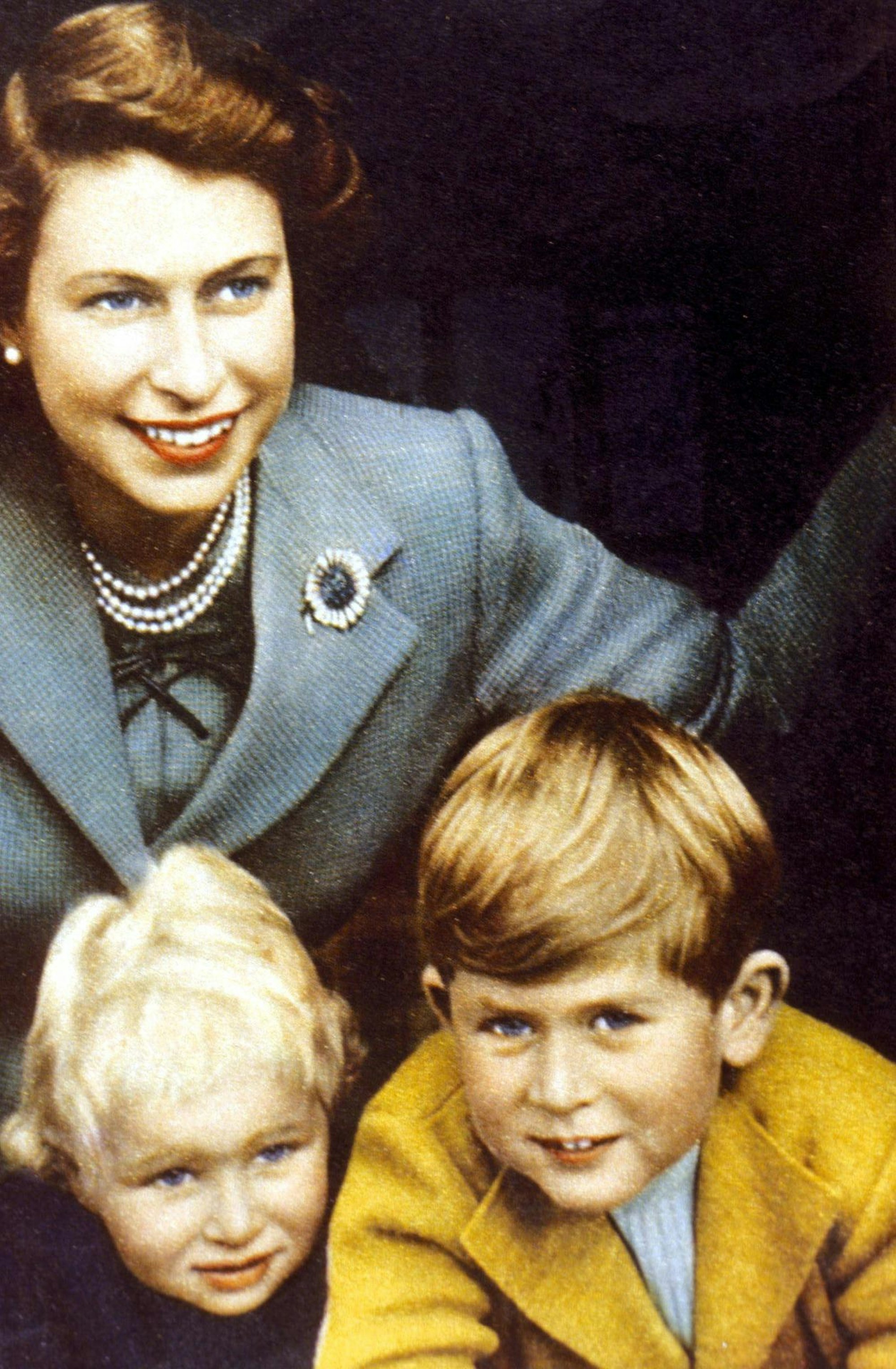 IMAGO Queen jung mit Kindern
