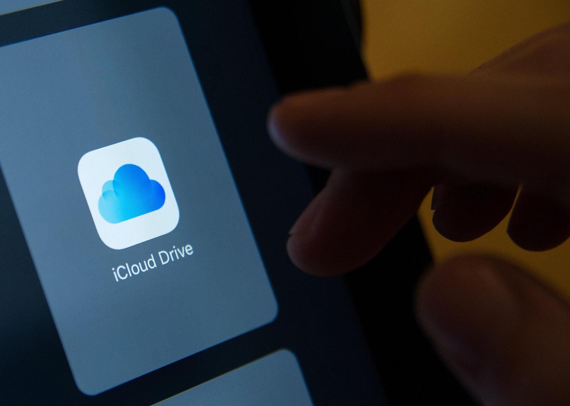 Daten in die Cloud packen Smartphone