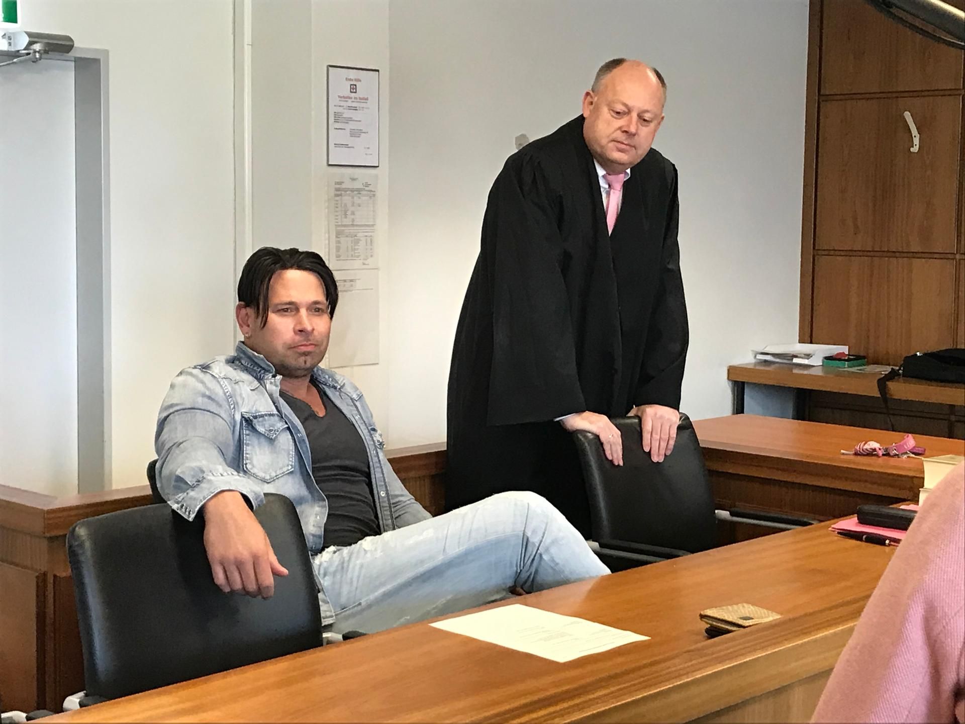 Tim Wiese mit Anwalt