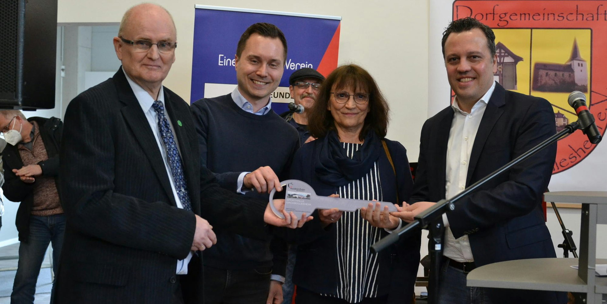 Turnhalle und Gemeinschaftshaus