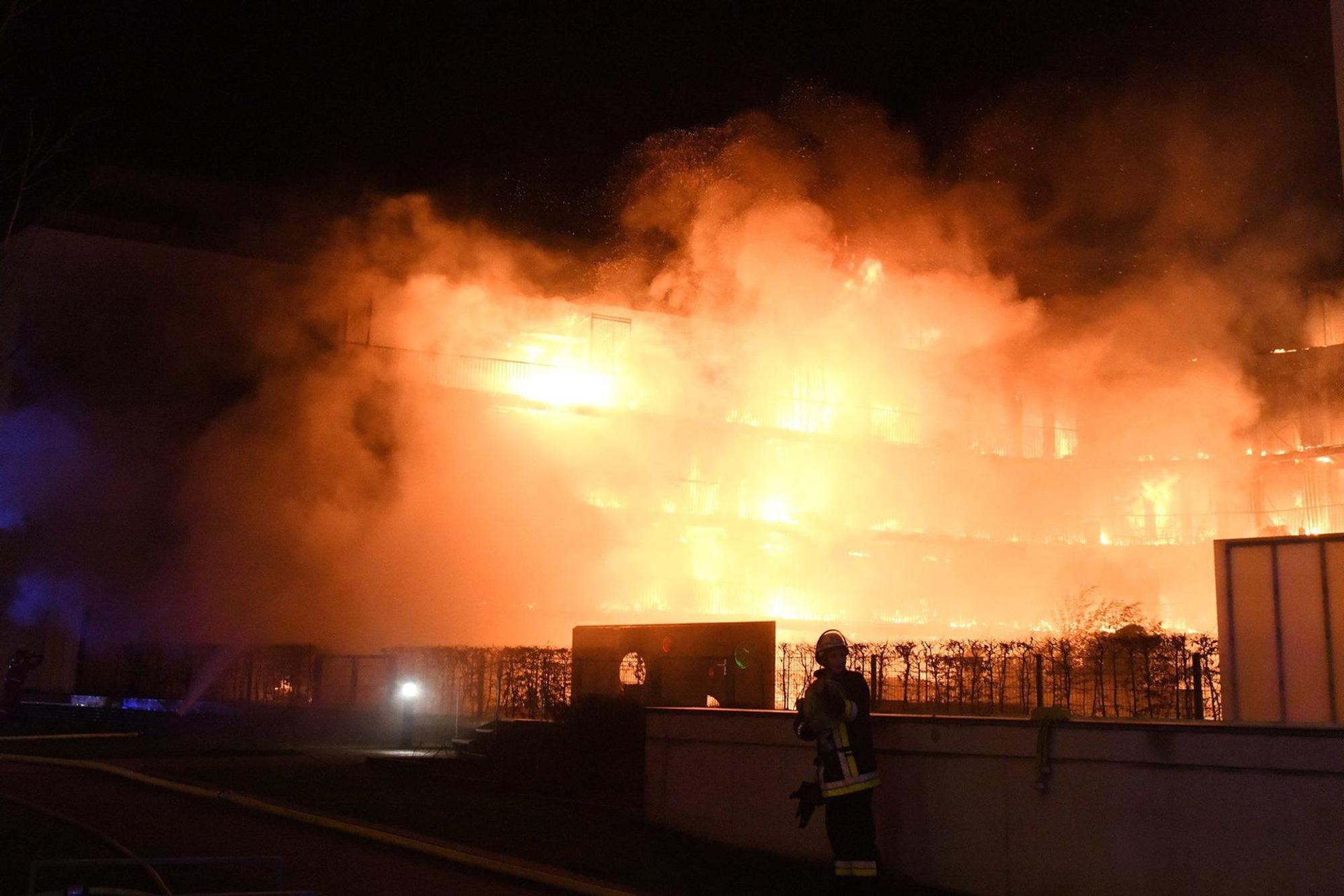 Essen Wohnblock Feuer 2