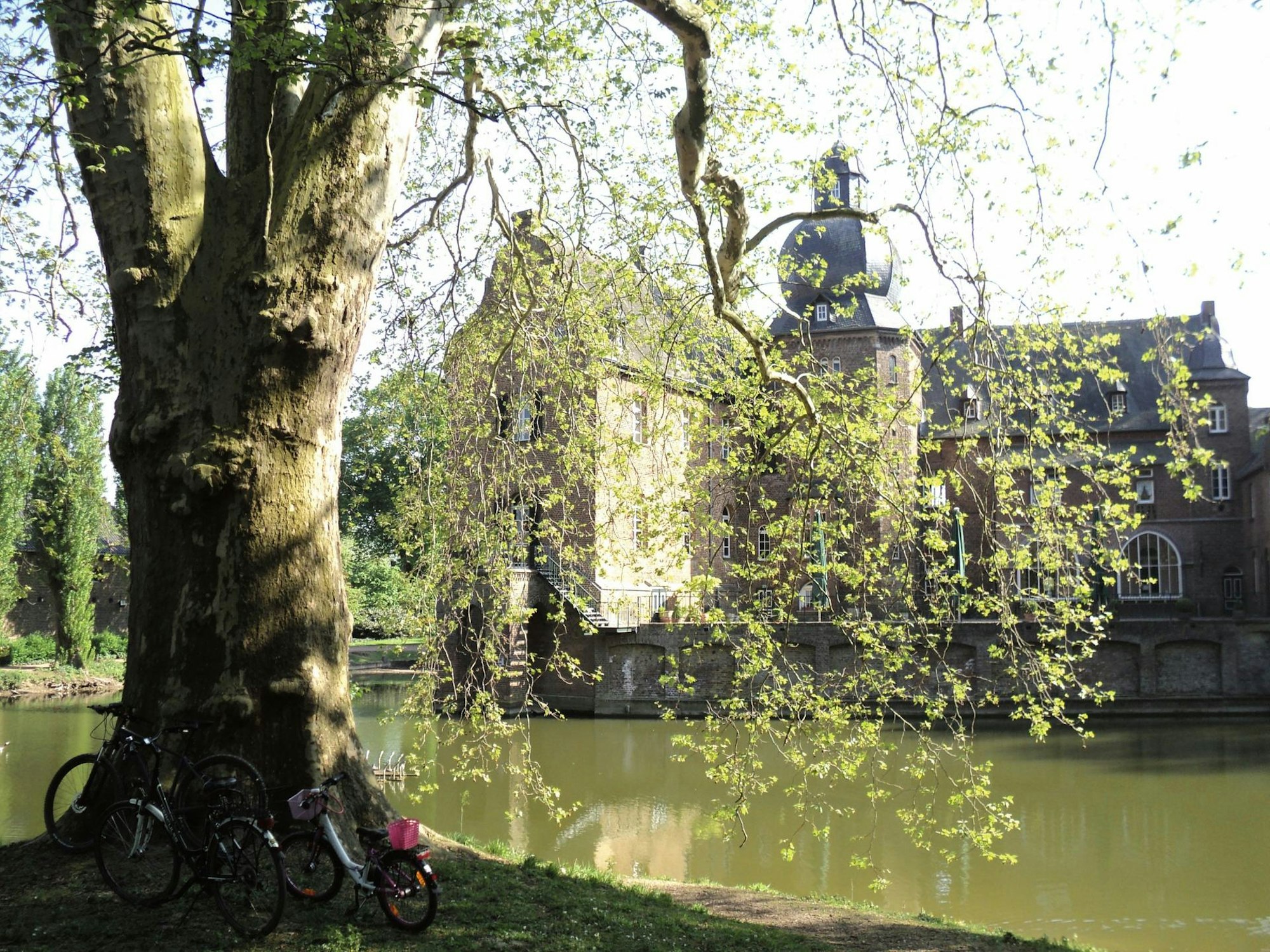 Etappe03 - 02c_Burg BergerhausenNUR_MIT_BUCH_VERWENDEN