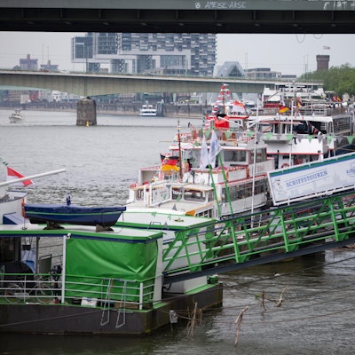 20220520_tb_Schiffsanlege_Rheinufer_002