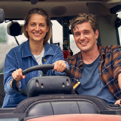 1_Drehende_Landfrauen