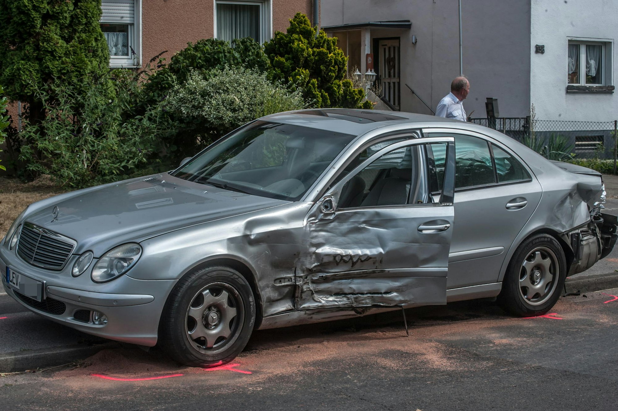 leverkusen-unfall-RTW--ALF_9363