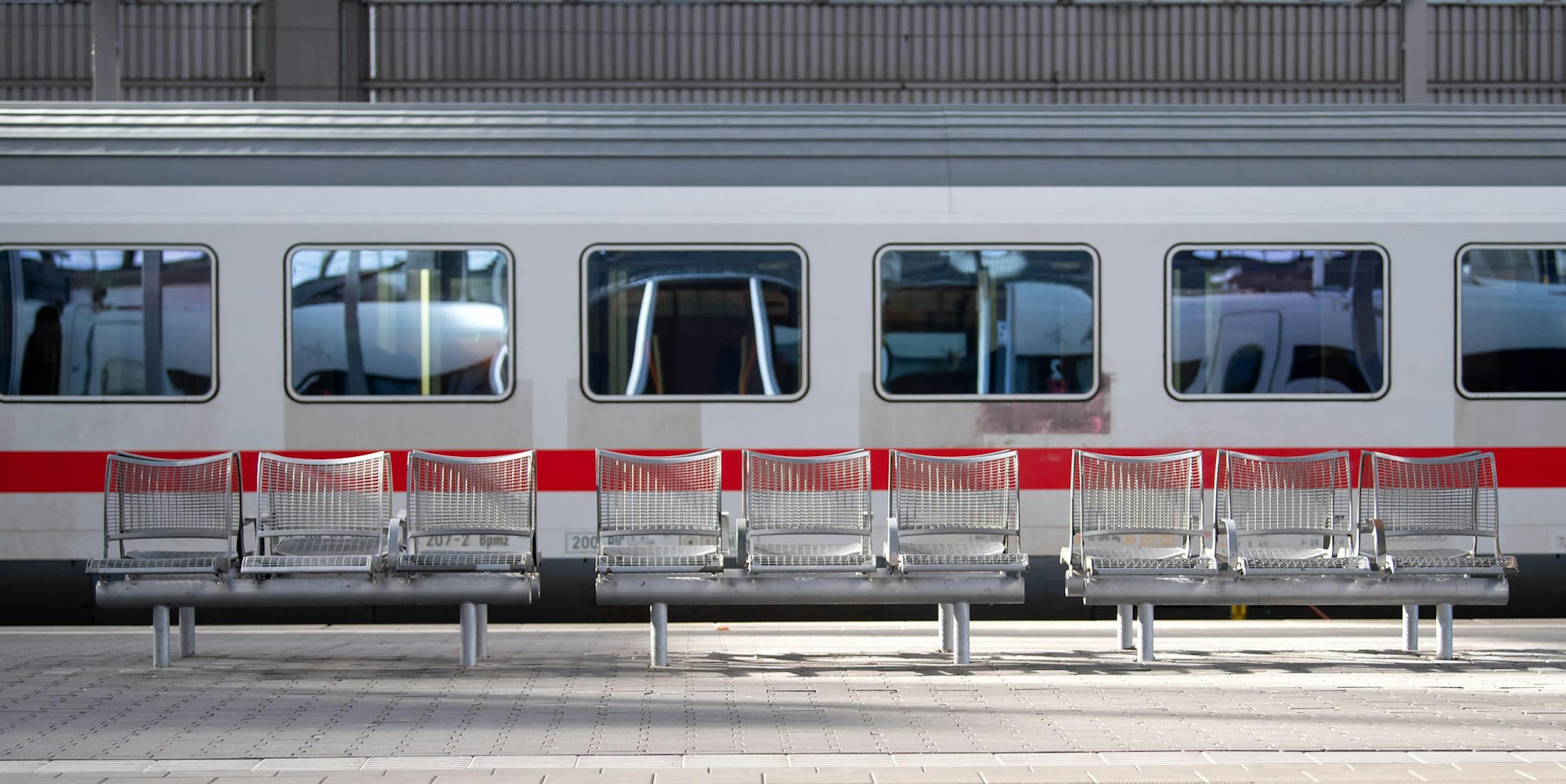 Coronavirus_Deutsche_64932388