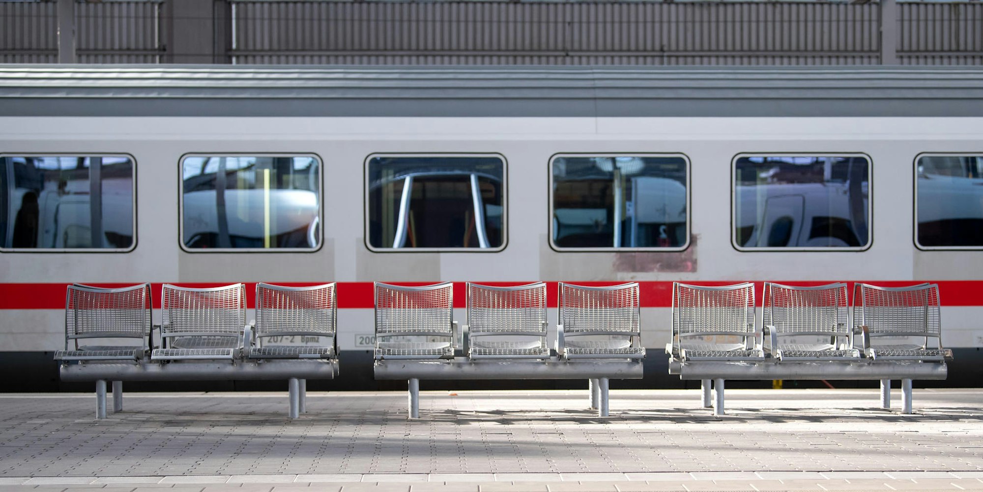 Coronavirus_Deutsche_64932388