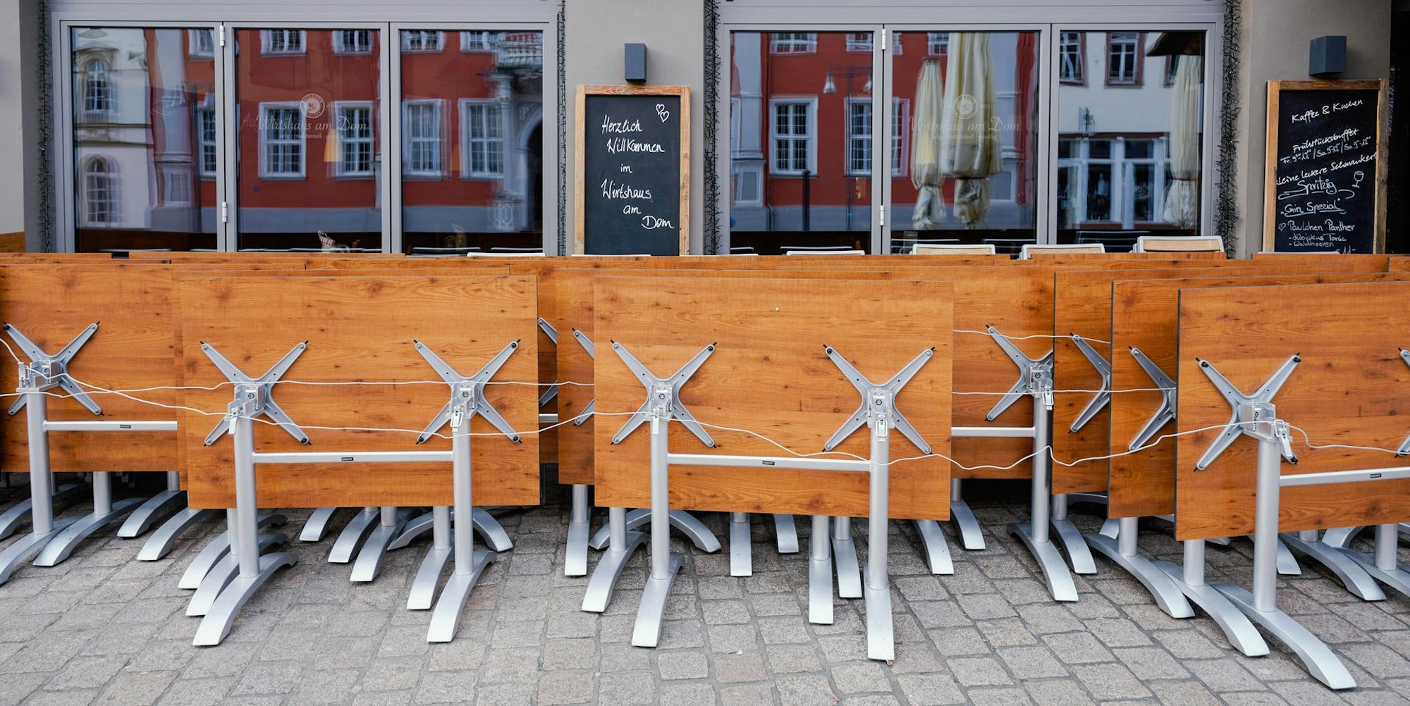 Symbolfoto_Kneipe