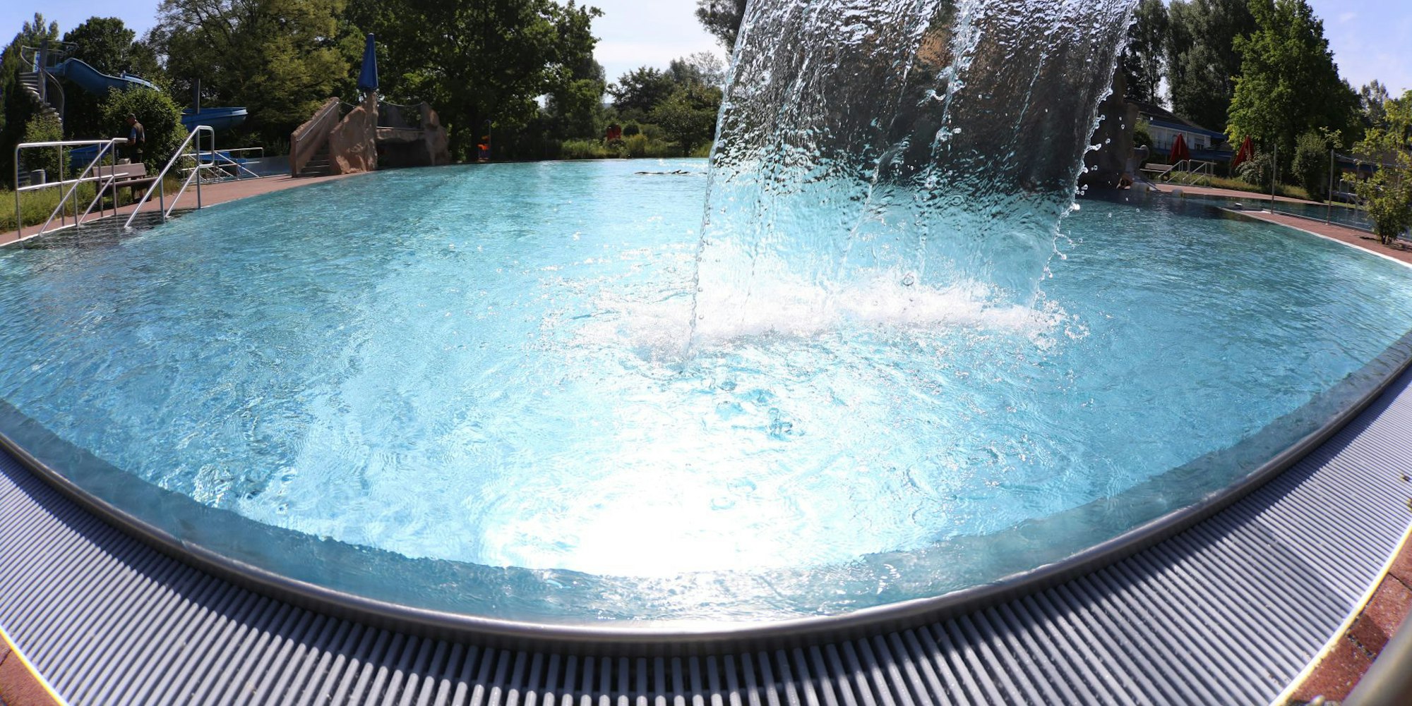 eroeffnung_freibad_grafenwerth_1