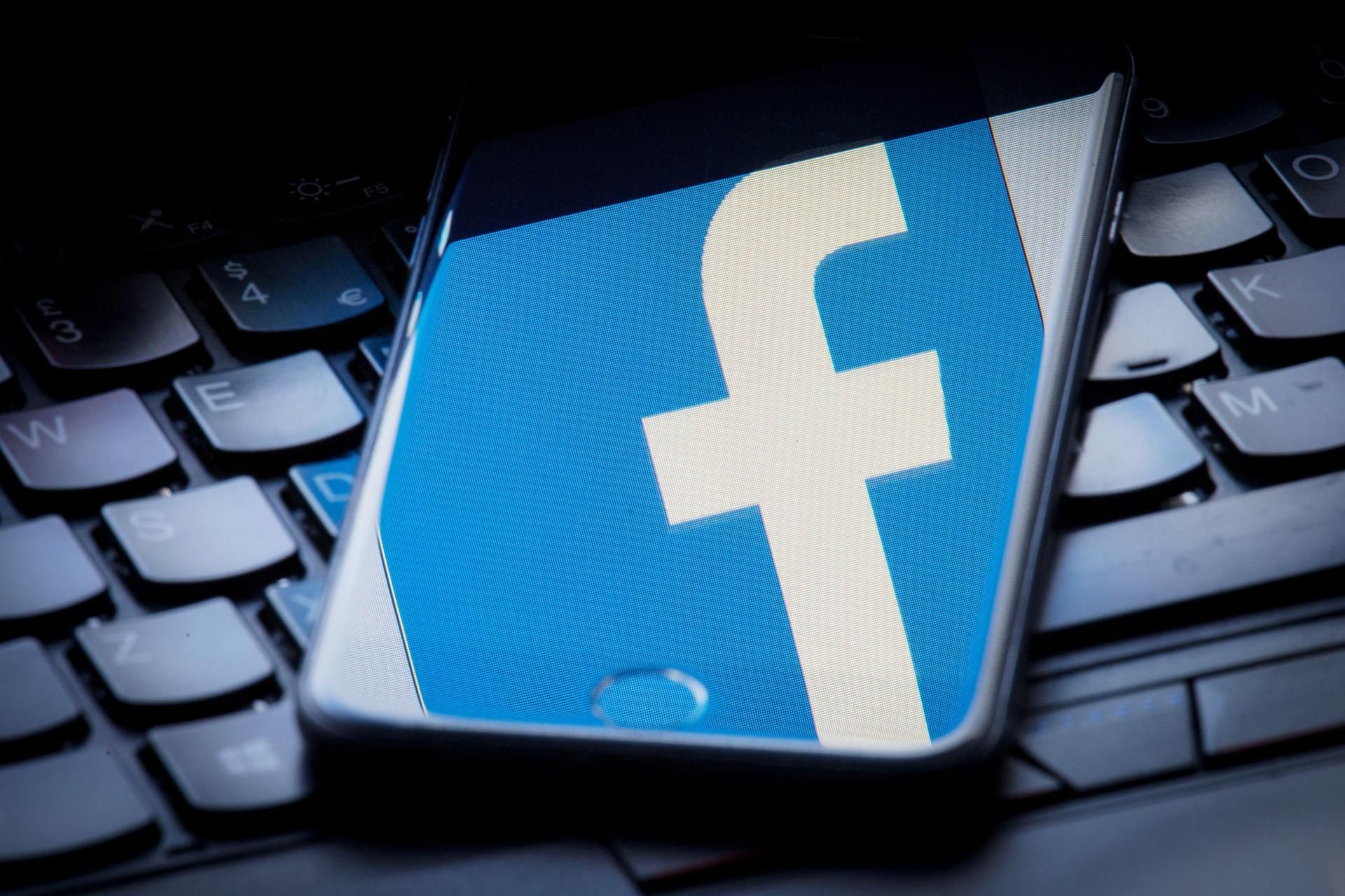 Facebook Symbol