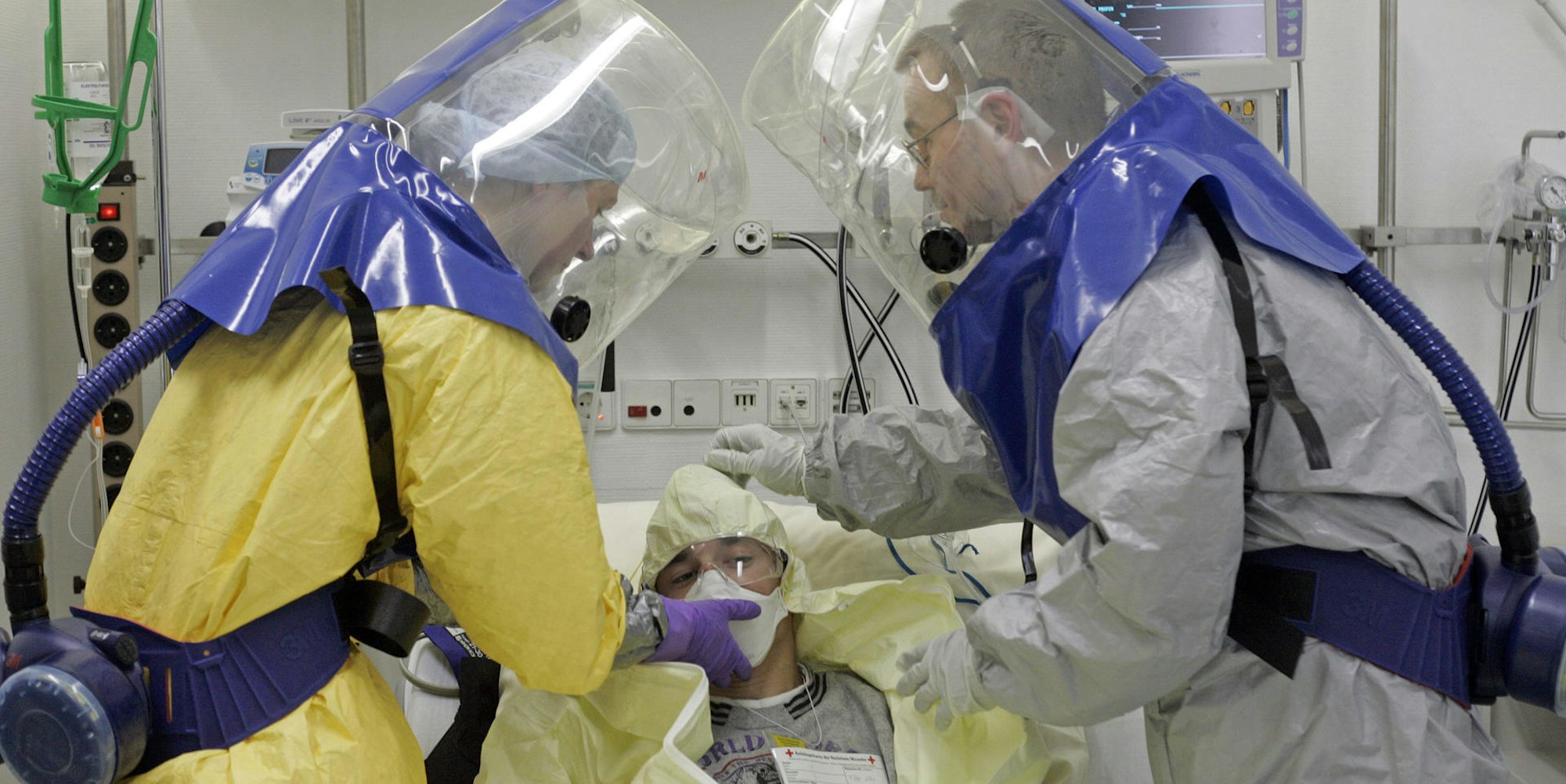 Lassafieber_Einsatzkraefte_dpa