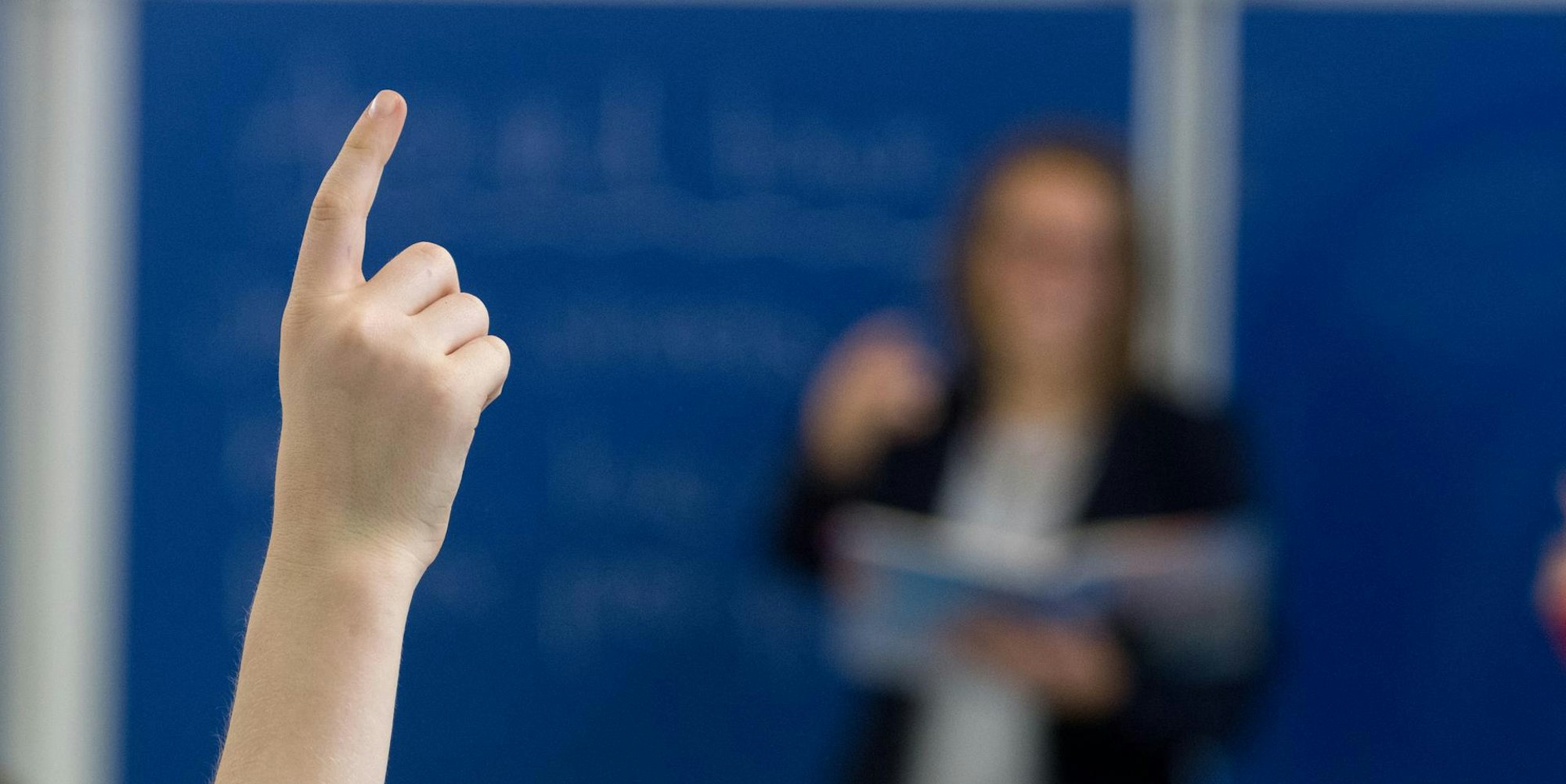 Aufzeigende Hand