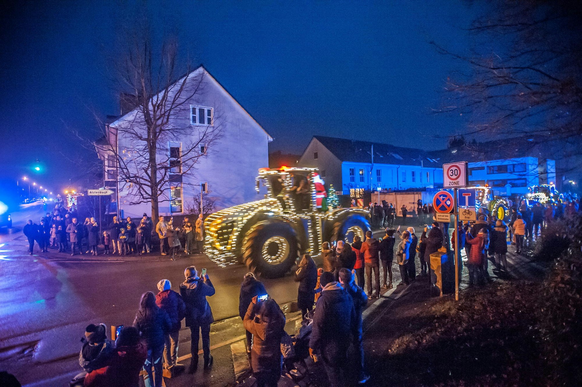 treckerparade_weihnachtenLEV_rar_RLE_12112021ALF_5831