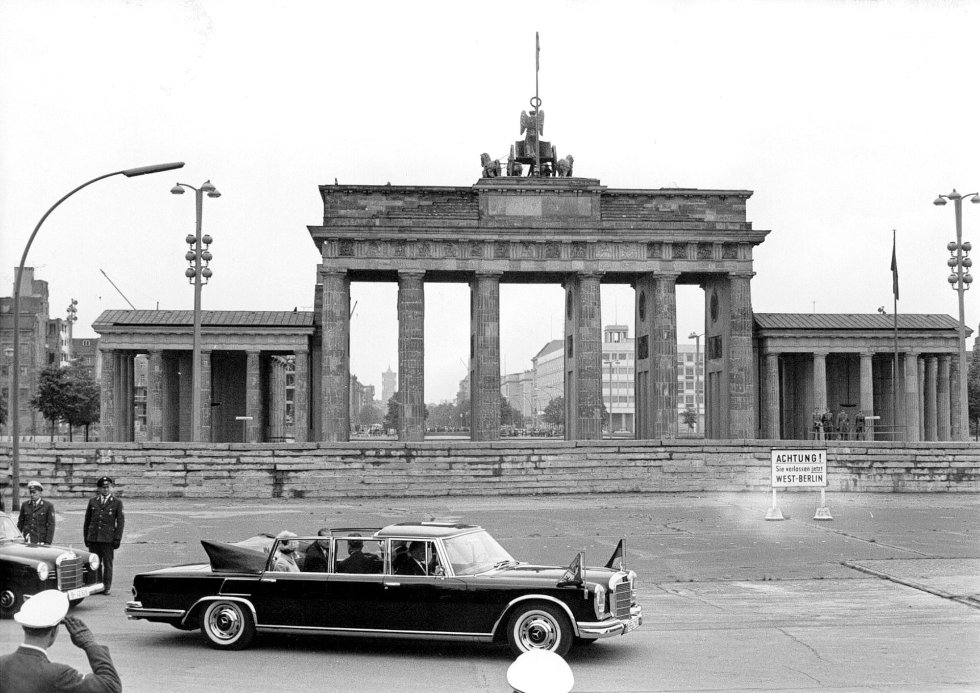 Queen vor Brandenburger Tor
