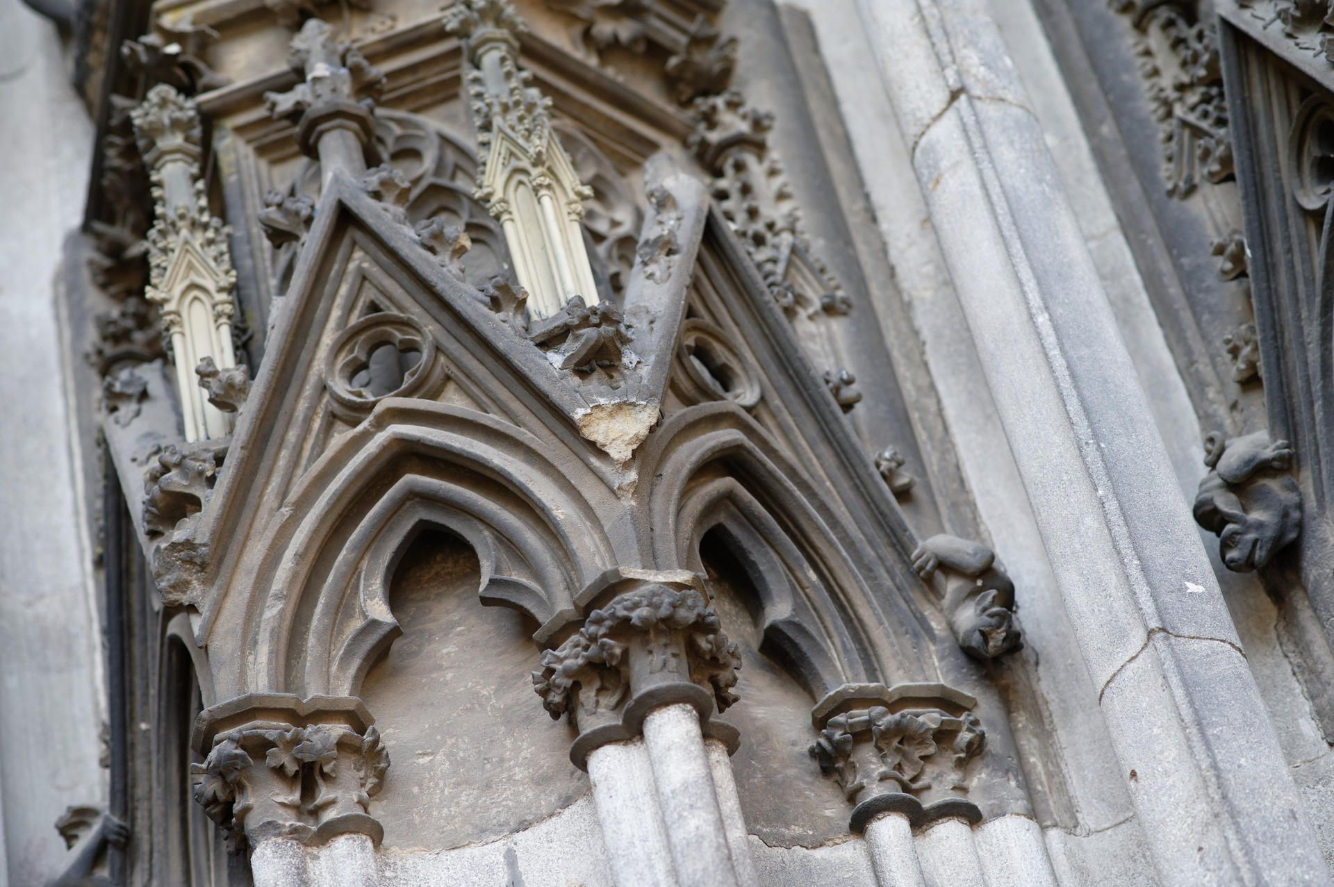 Kölner Dom Vandalismus (1)