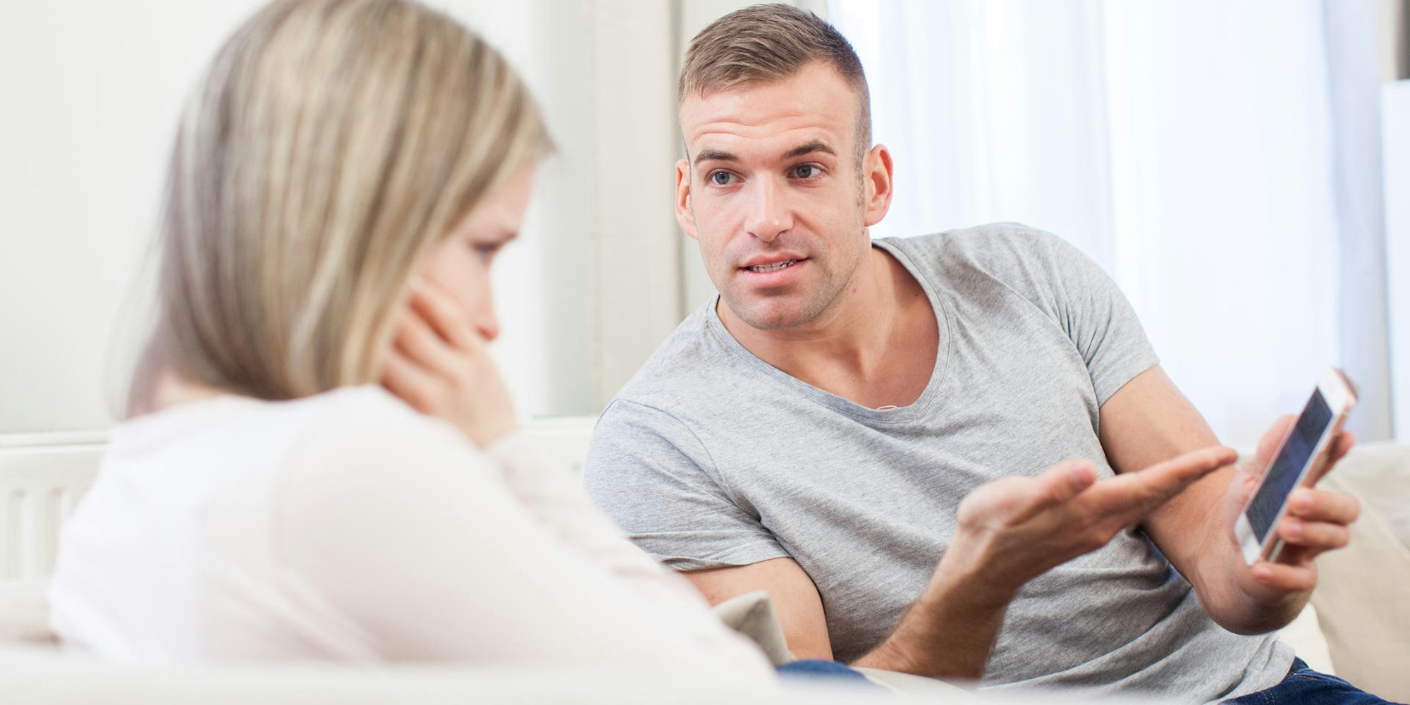 Eifersucht Beziehung Paar dpa