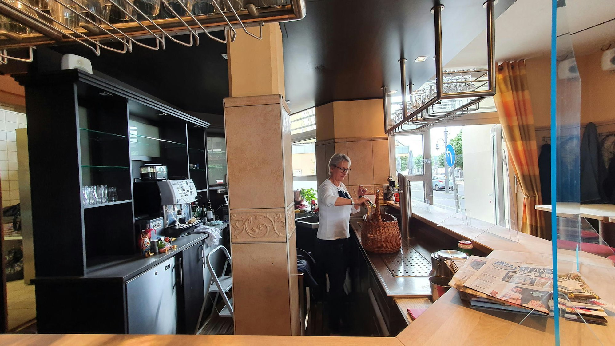 Hochwasser_Rheinallee_Lokal