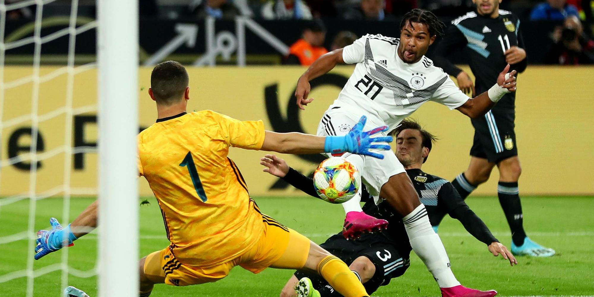 GYI_1180101603