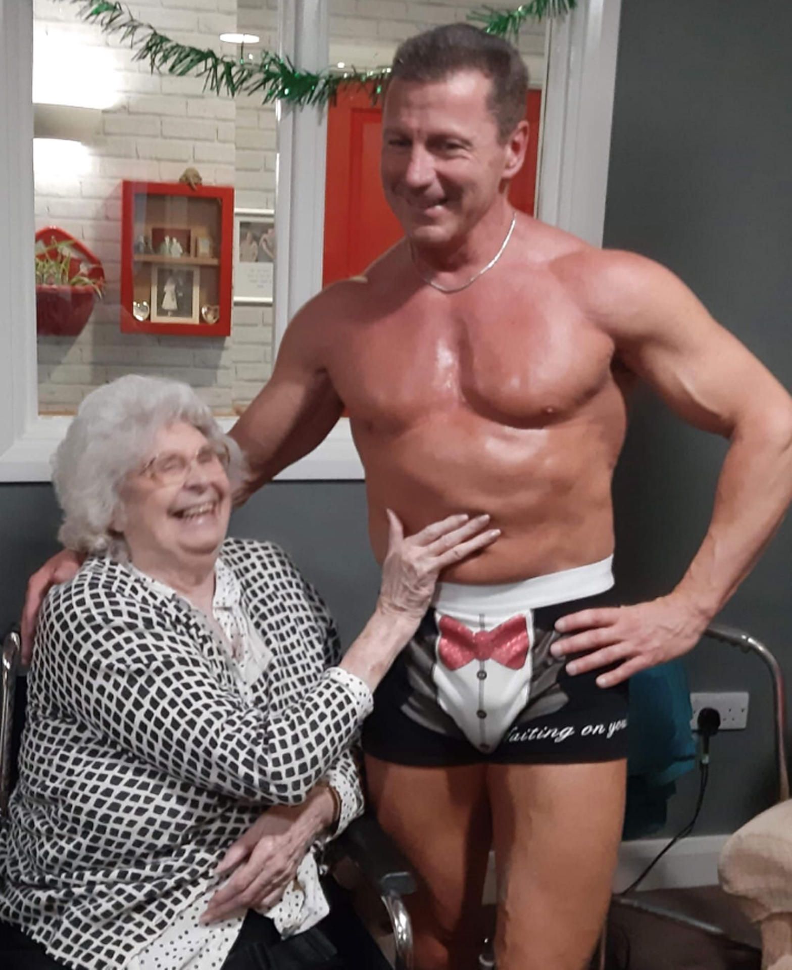 Stripper im Altenheim