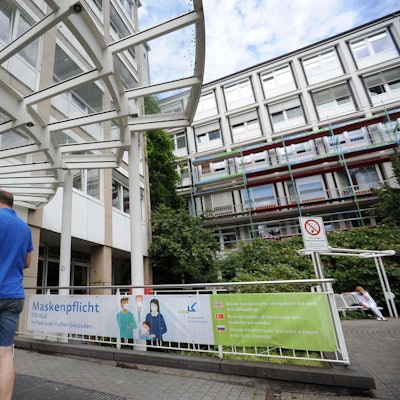 LE_klinikum-maskenpflicht_(2)