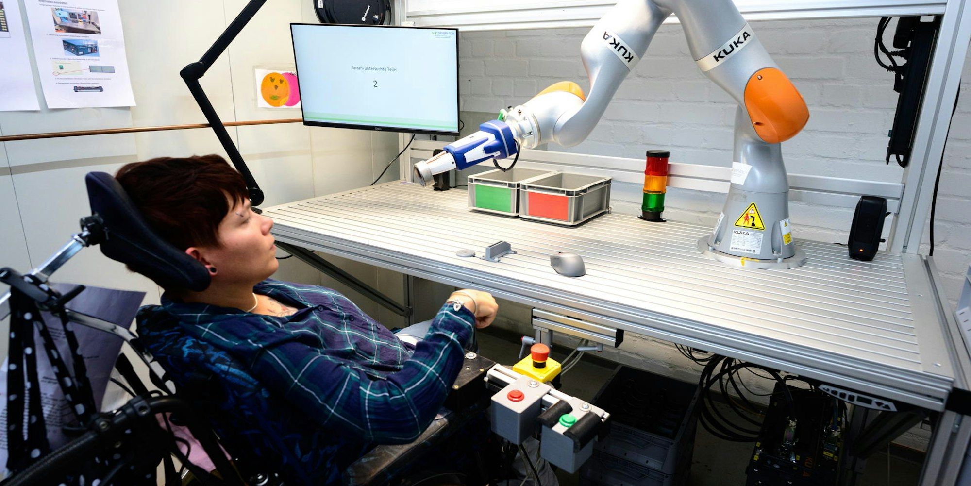 cob_20220712_Roboter_in_Werkstatt_fuer_MmB_Caritasverb_2