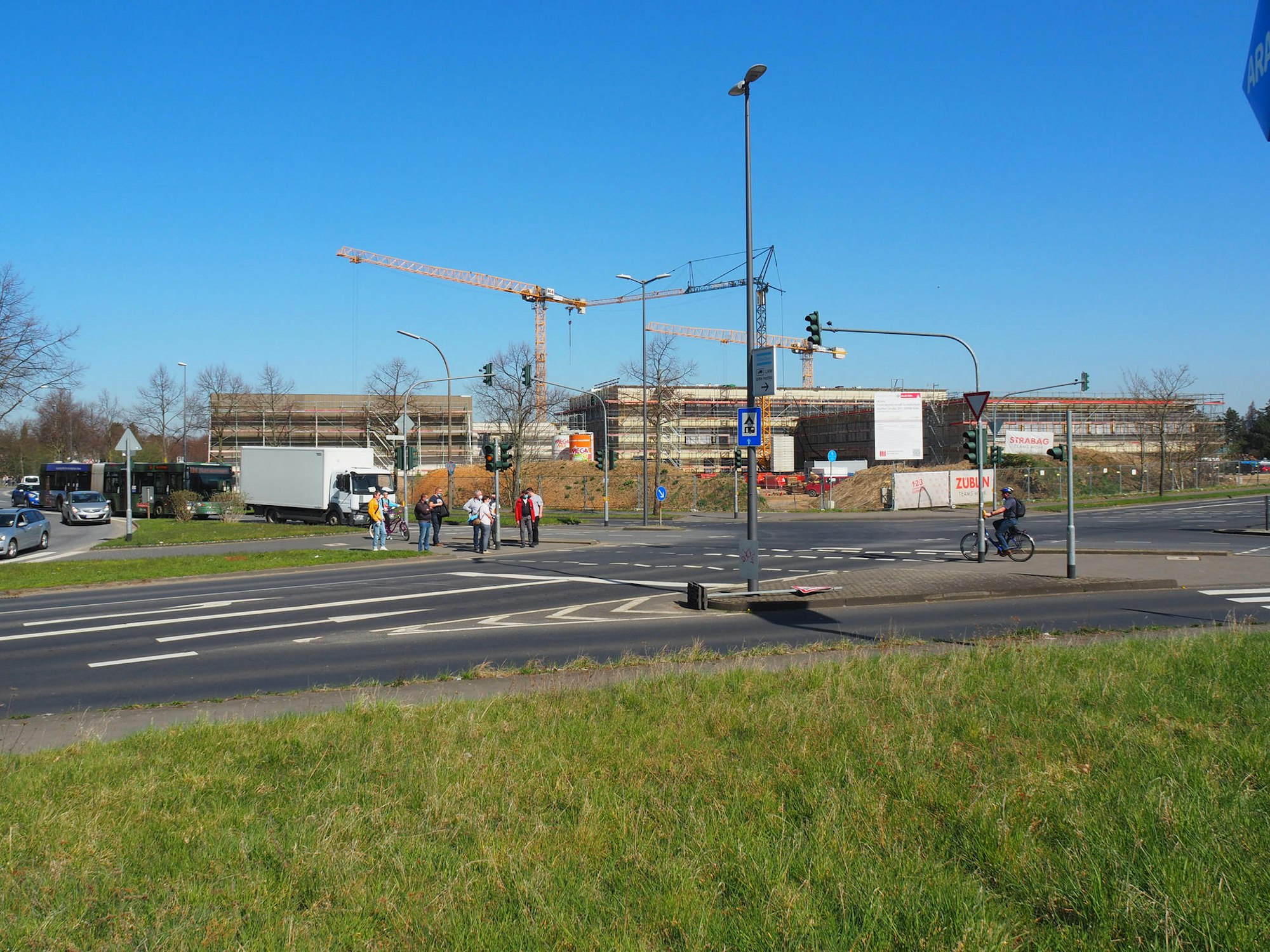 Kreuzung am Sürther Feld