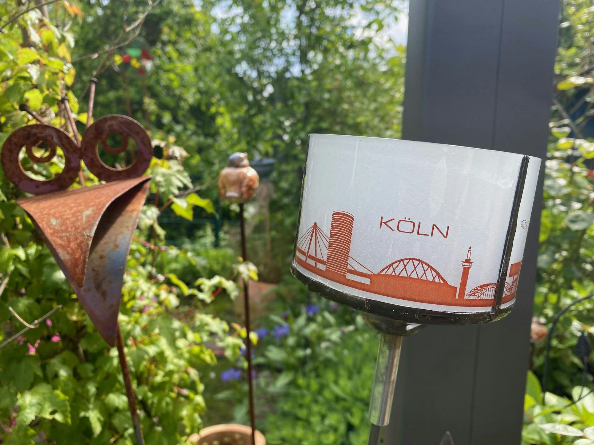 RD_Tiffany_silhoutte