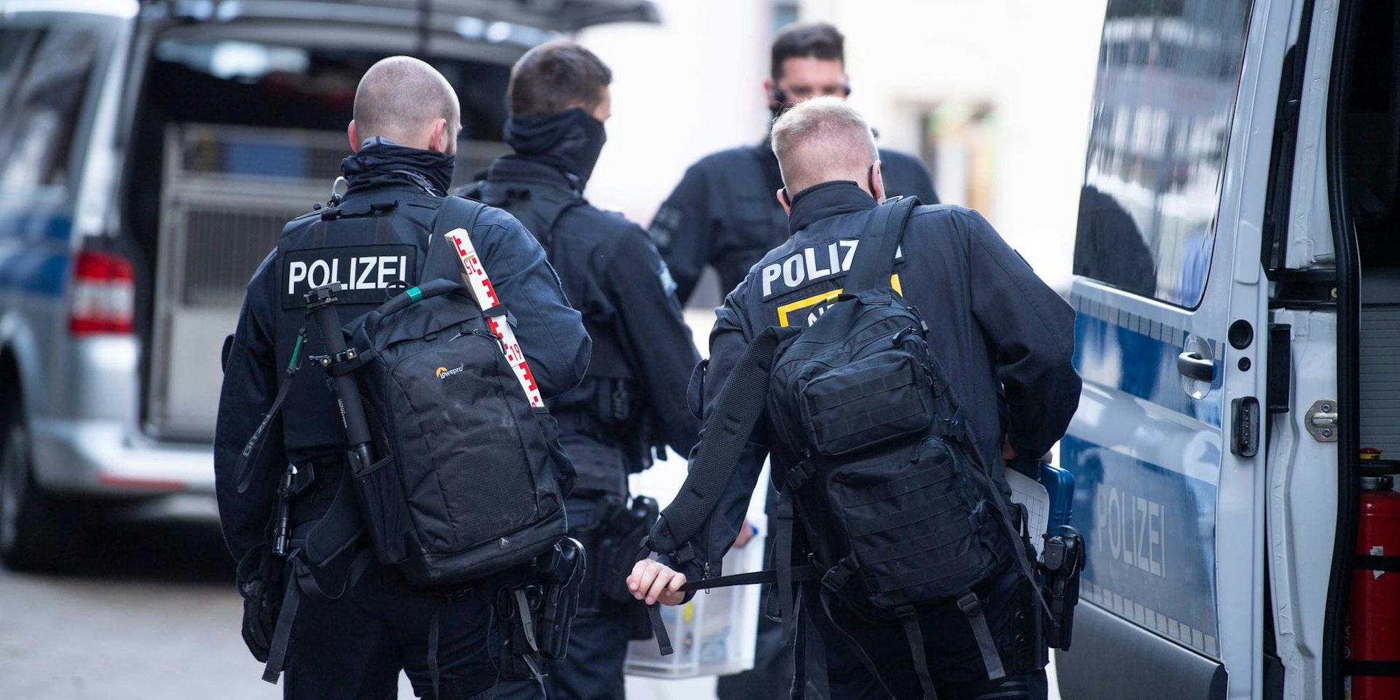 Razzia Hass Kommentare