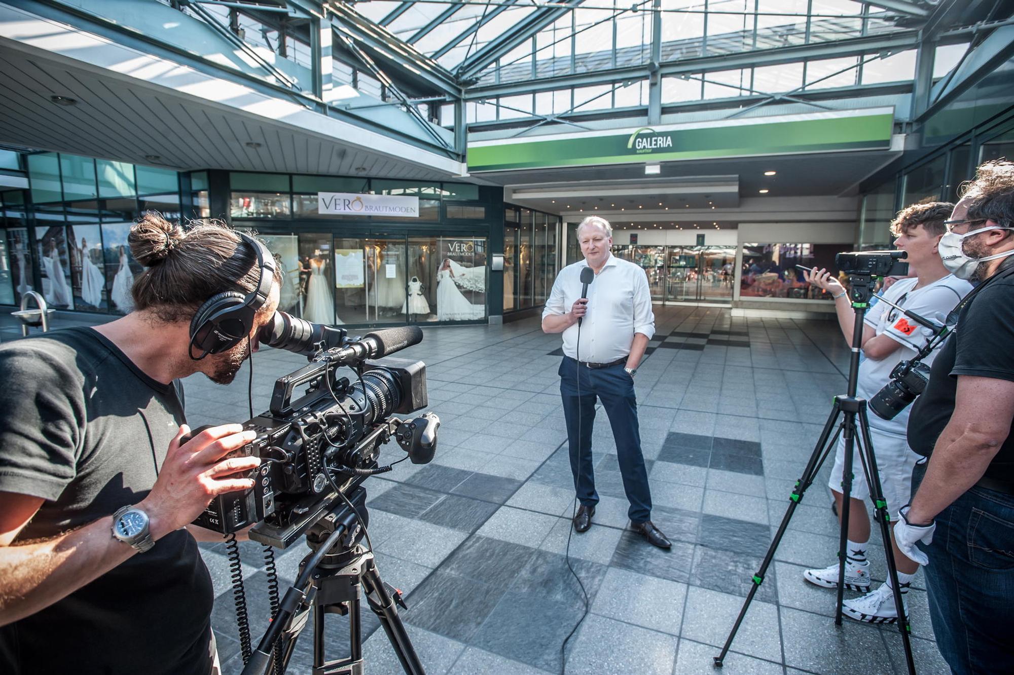 schoenberger-wahlkampf--leverkusen-ALF_4669