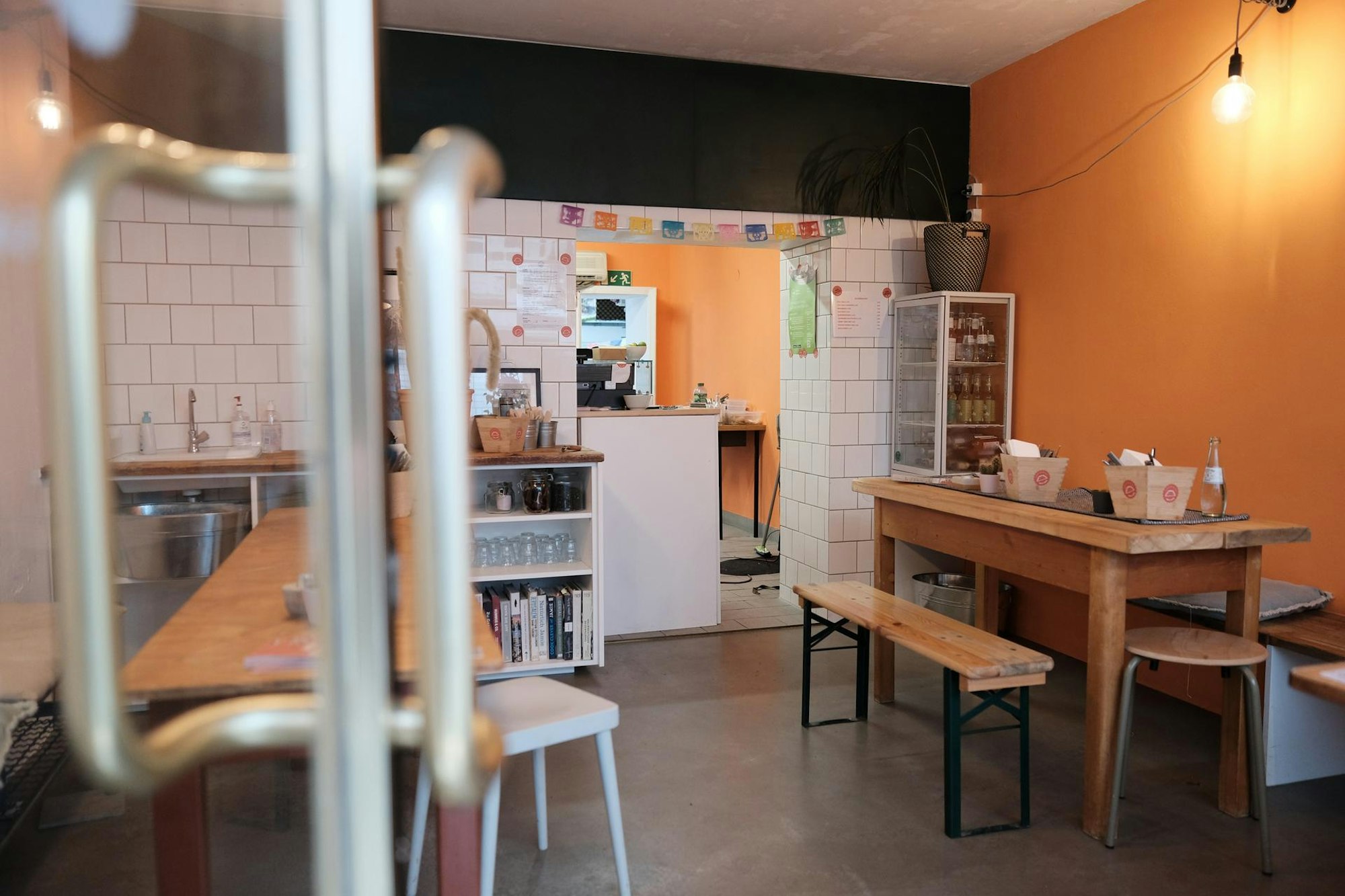 tonys tacos durch die tuer