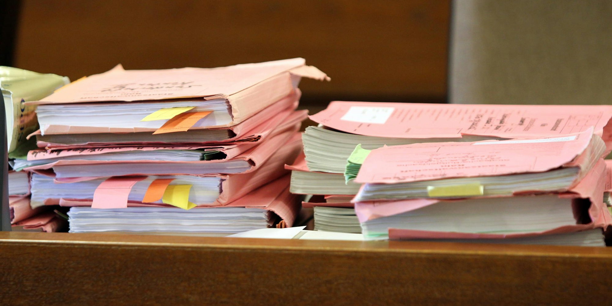 Gerichtsakten im Kölner Landgericht